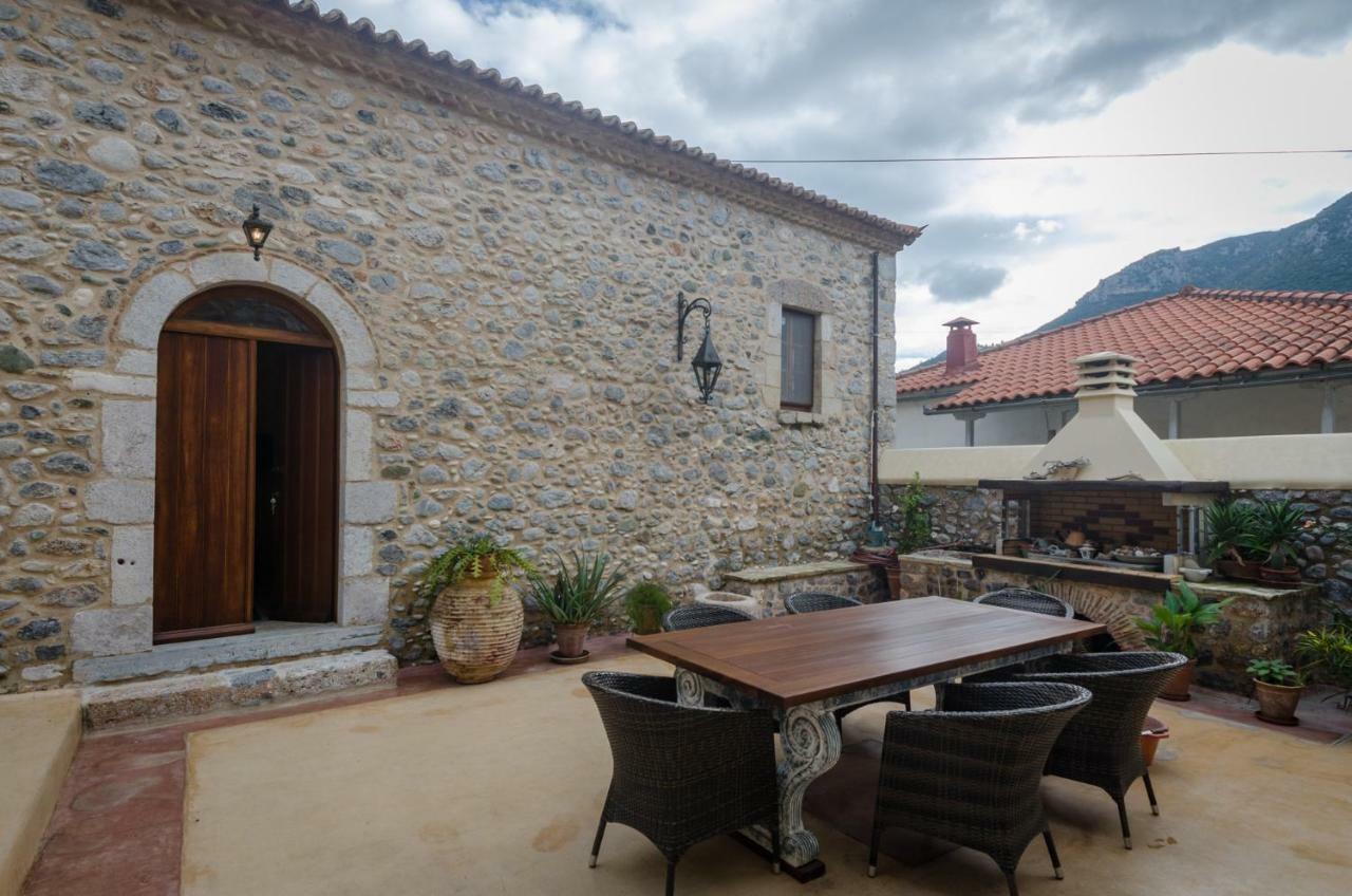 Villa Panthemis Leonídion Esterno foto